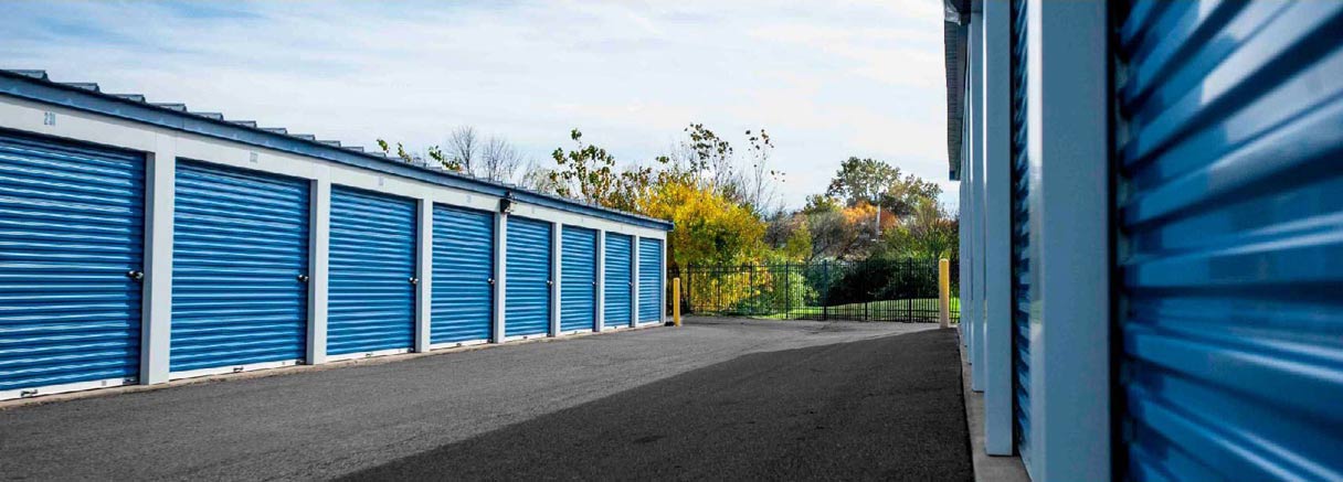 Outdoor Storage Units at Storage of America