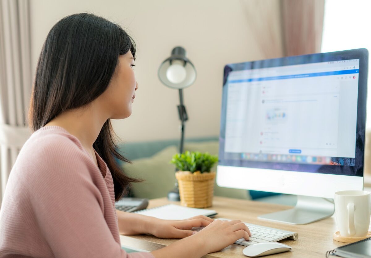 Woman working in home office.